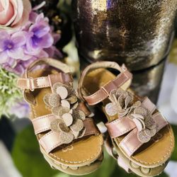 Sandalias (size 7)