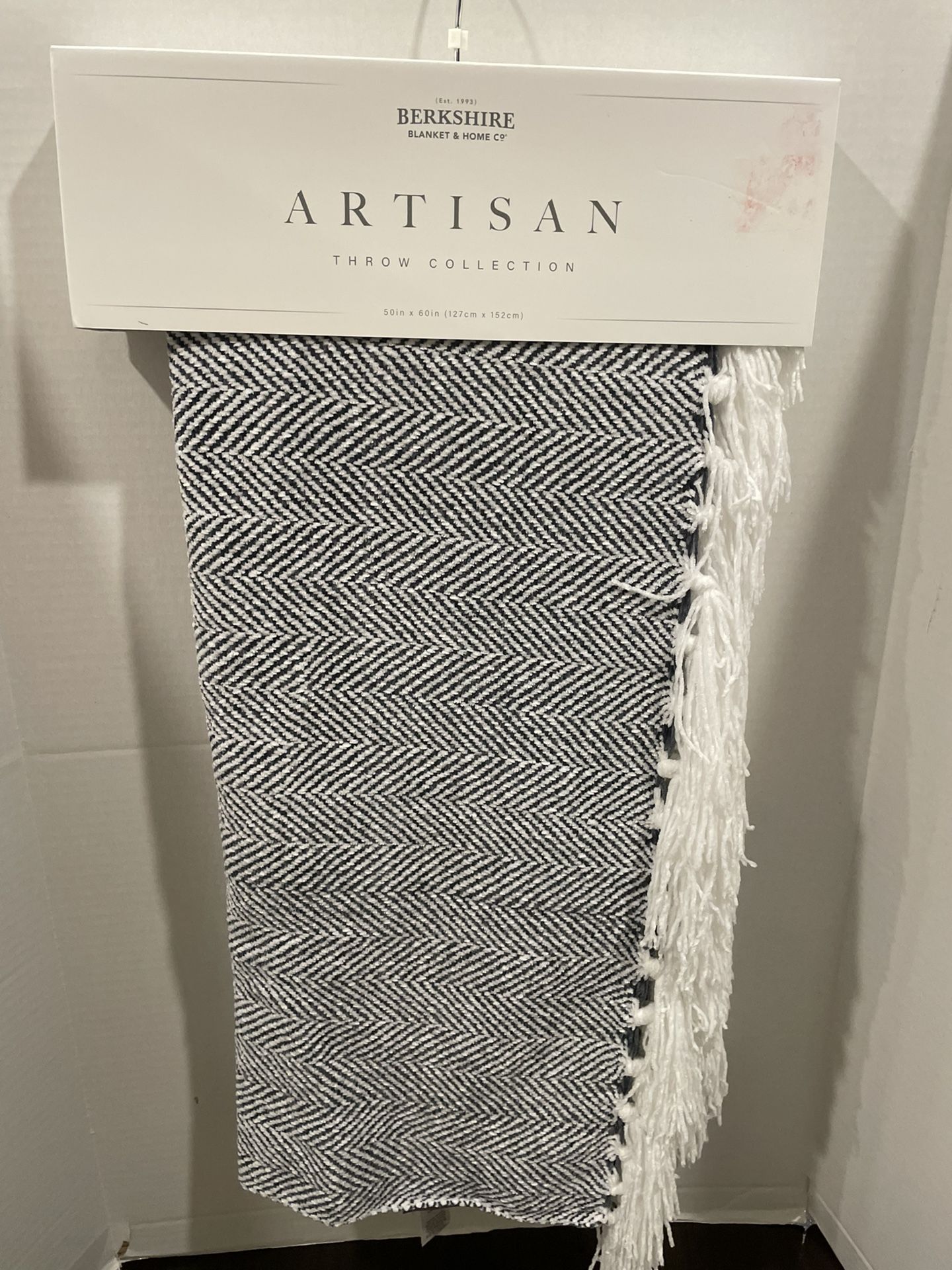 Berkshire Blanket Throw Artisan Collection Brand New Color Demin Asking $25