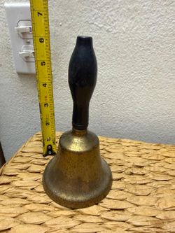 CAMPANAS ANTIGUAS DE BRONCE Y MADERA