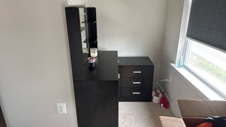 Large Makeup Vanity