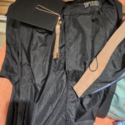 Florida International University 's MASTER CAP AND GOWN 
