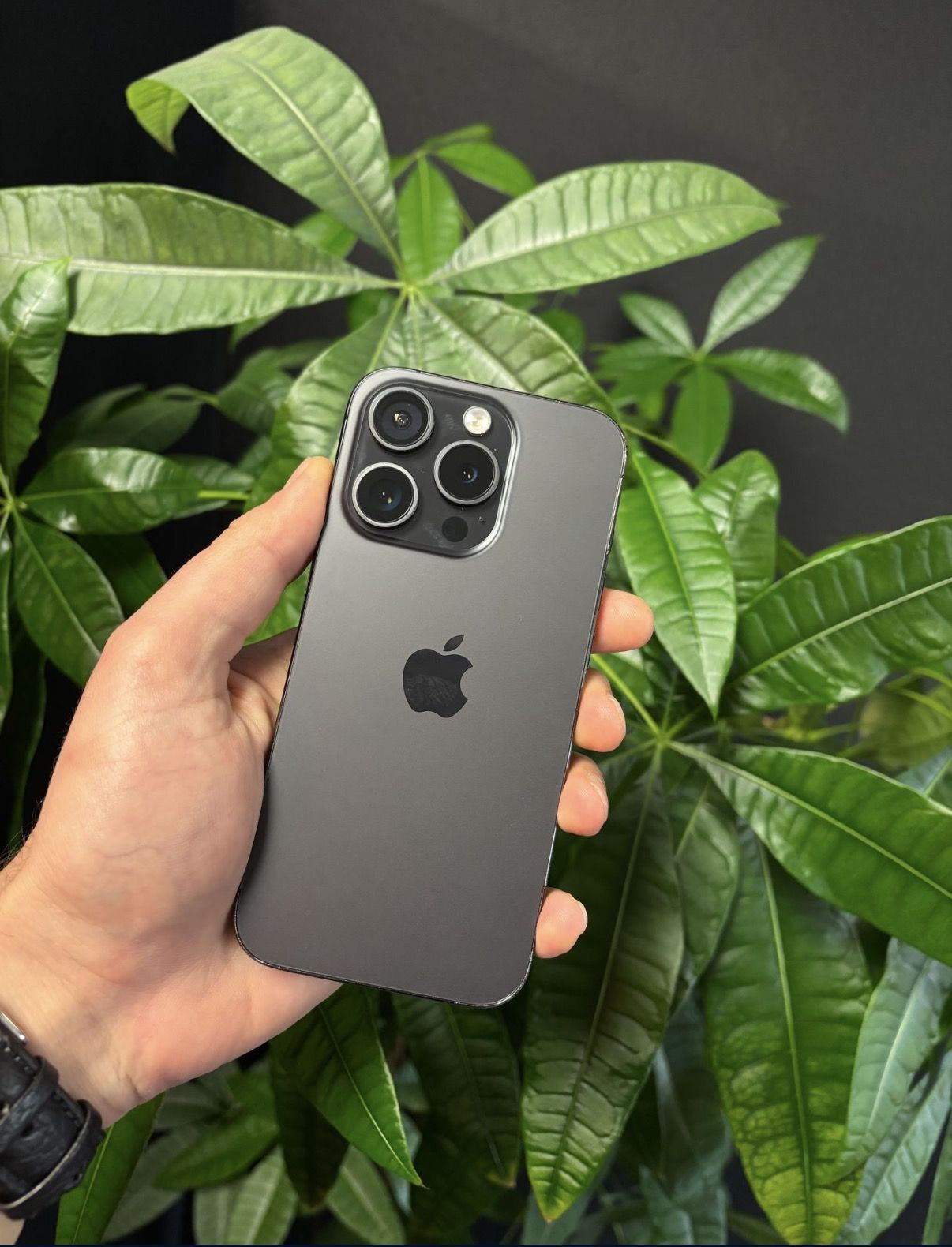 iPhone 16 pro - T-Mobile - Metro by T-Mobile 10-10 condition