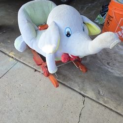 Rocking/rolling Elephant 