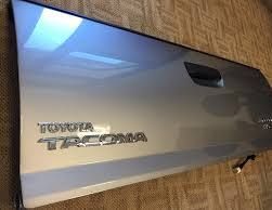 Tacoma tailgate 2008 in great condition. Recently parted out my truck and I'm left with tailgate fenders and tires