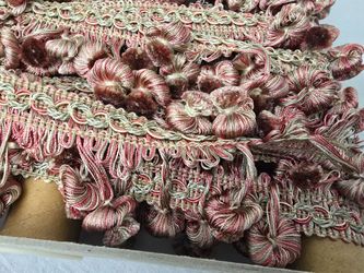 Mont Blanc Celery Fringe Trim 8 Yd Pink Sage Green 2.5" Onion Tassel