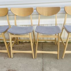 4 High Kitchen Chairs Or Bar Stools 
