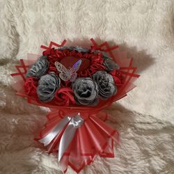 red and silver bouquet 