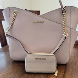 Michael Kors Large Pink Tote With Wallet