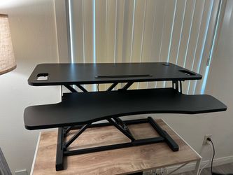 Adjustable Standing Desk Riser