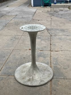Tulip Table Base