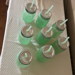Jadeite green  bell jar glasses with straw (8)