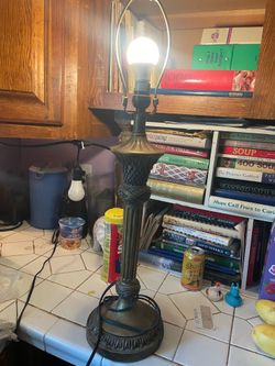 Table lamp