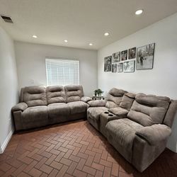Recliner Couches  ( FREE !!!! )
