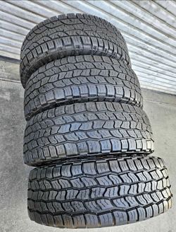 33x12.50/18 Cooper Selling a set of 4 tires in excellent condition 🫡