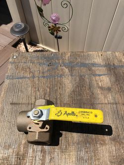 1 1/4 three way Apollo Brass valve