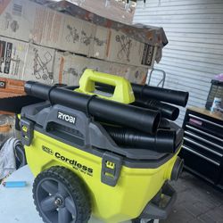 RYOBI ONE+ 18V 6 Gal. Cordless Wet/Dry Vacuum (Tool Only) with Hose, Crevice Tool, Floor Nozzle and Extension Wand