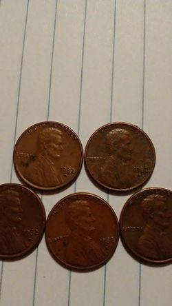 (5) 1982 d penny's all weigh over 3 grams