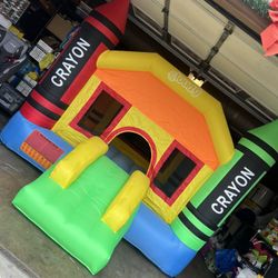 Inflatable Kids Jumper with Blower