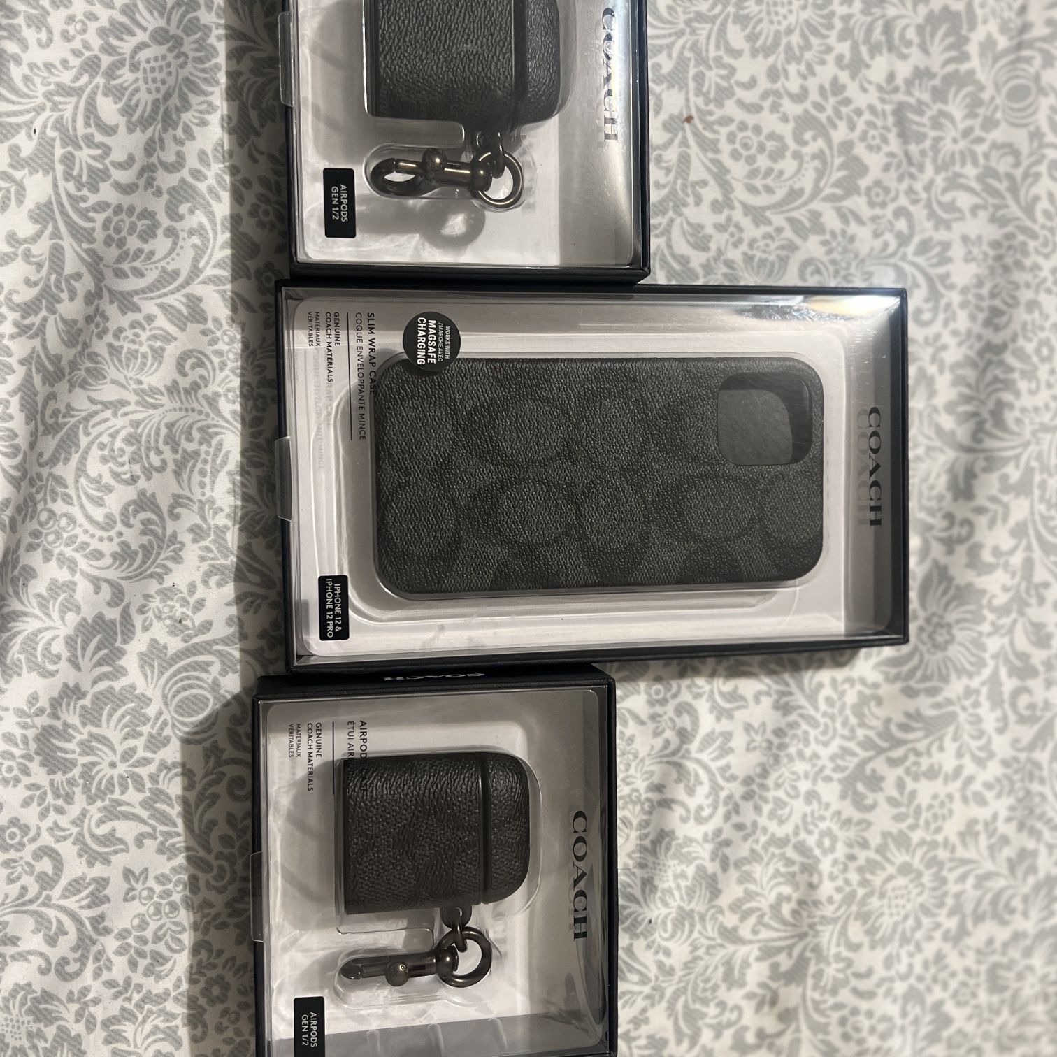 COACH iPhone N AirPod Case for Sale in Beaumont, CA - OfferUp