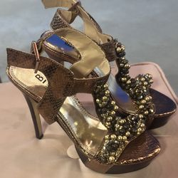 Gold Heel 