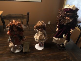 Dolls with stands