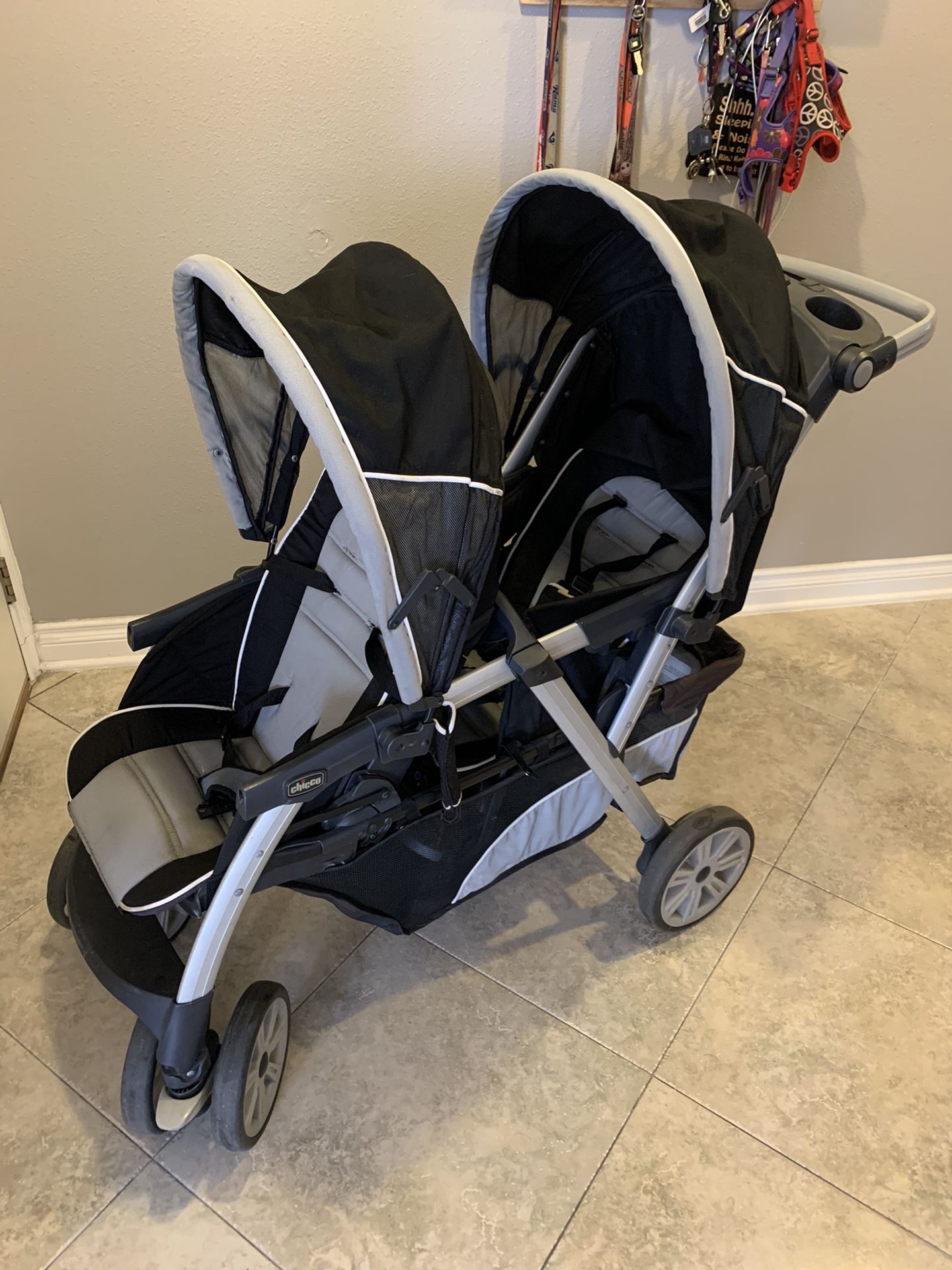 Chicco Cortina Together Double Stroller in Romantic