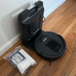 Shark IQ Robot Self-Empty XL Vacuum (AV1110ARUS) — Wi-Fi, Home Mapping, Bonus New Accessory Kit