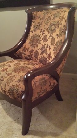 Accent chair