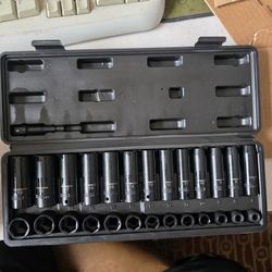 Brand new 27 pcs 3/8" drive metric long and short socket set with 1/4" to 3/8 extension