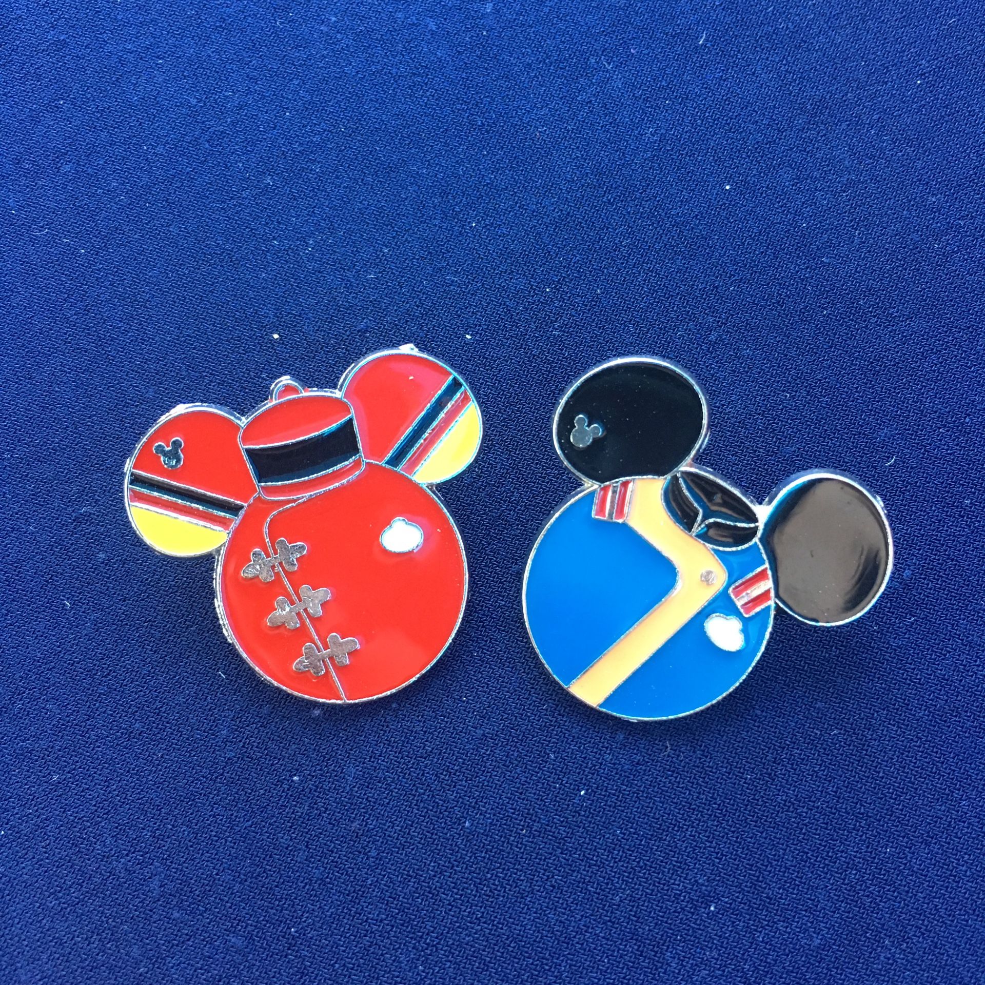 Cast members (Disney Pin Trading)