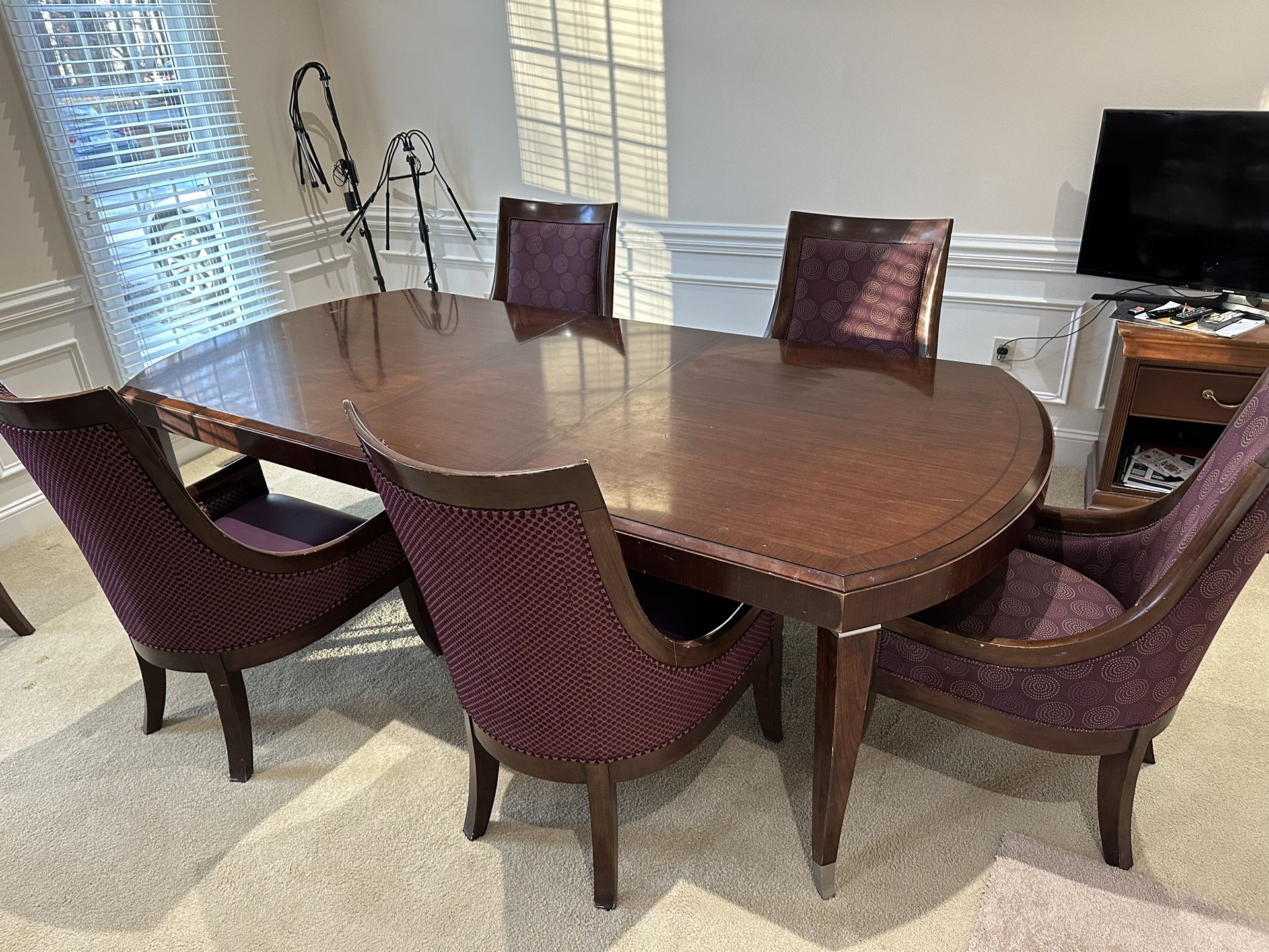 Dinning Table With 5 Chair