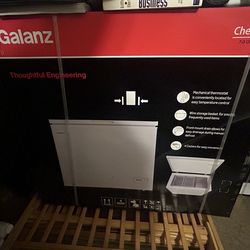 Galanz chest freezer brand new !!! Box never opened