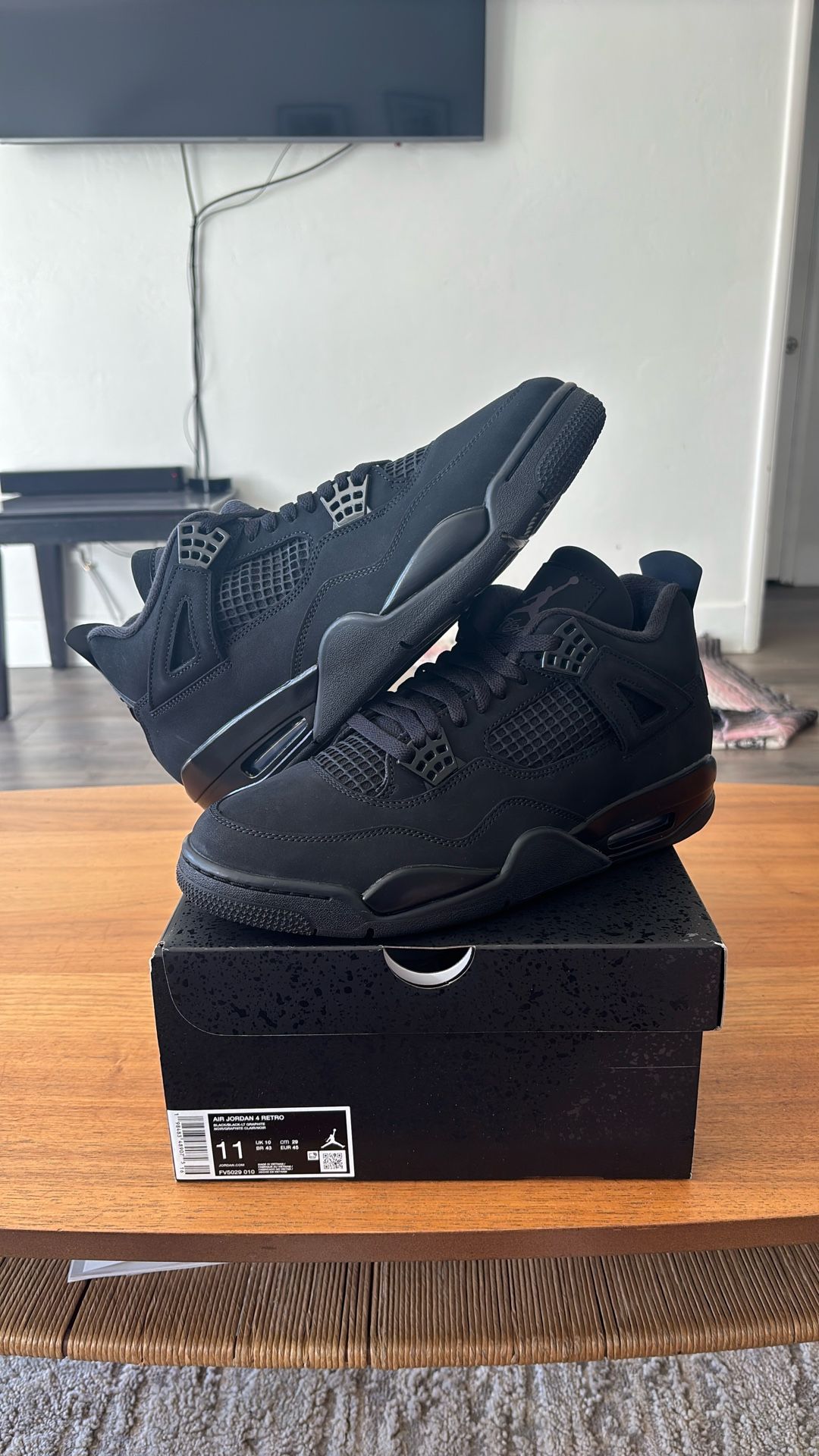 Jordan 4 Black Cat