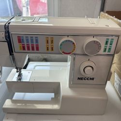 NECCHI 4575 Sewing Machine