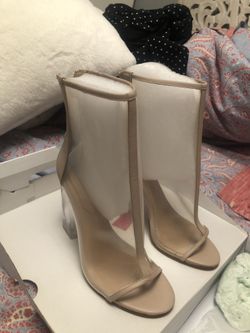 Aldo shoe size 7.5 never worn