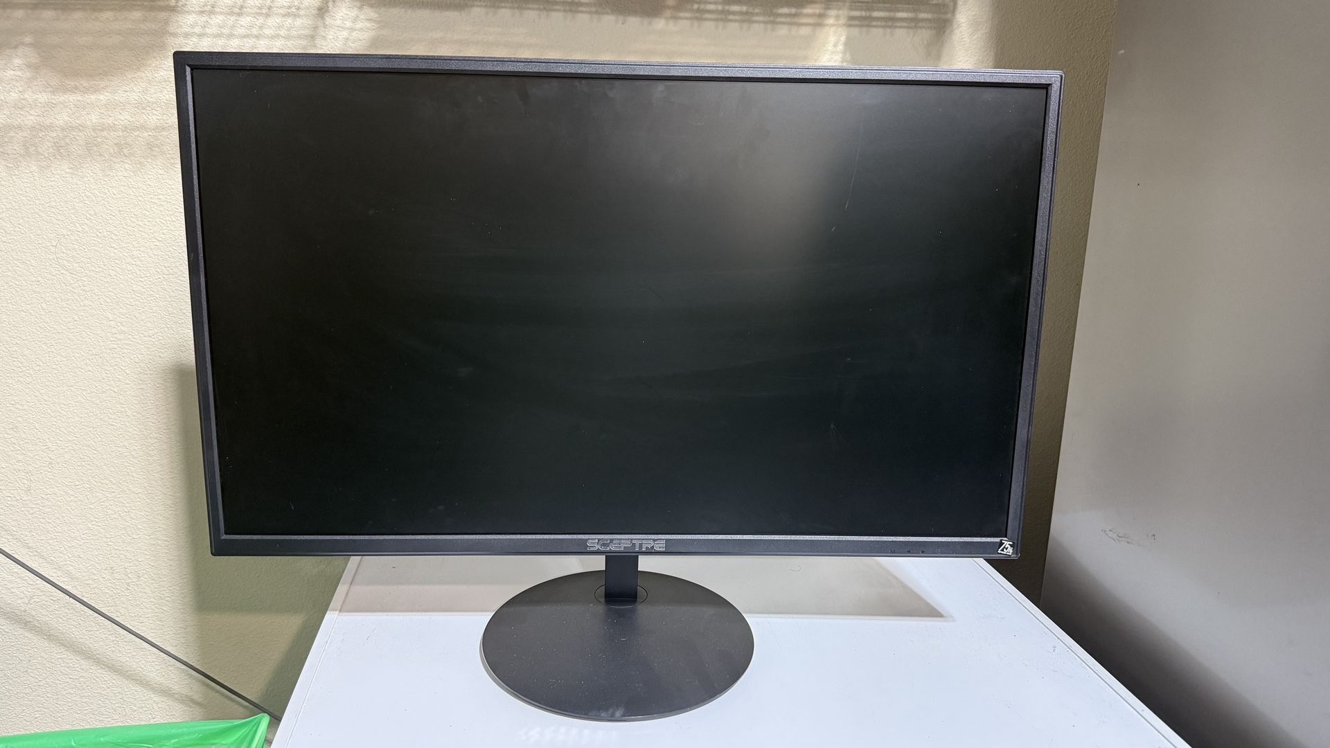 Sceptre 27” Computer Monitor