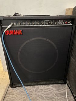 Yamaha combo bass amp