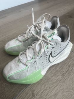 Nike Gt cut 3 kids shoes - size 4y
