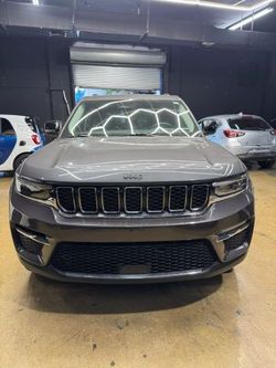 2022 Jeep Grand Cherokee