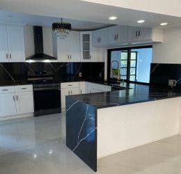 Custom Kitchen Cabinets