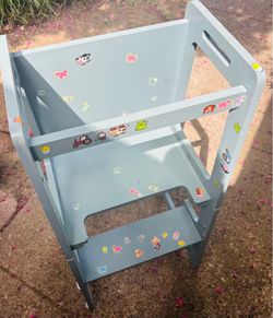 Kids step tower