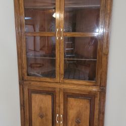 Wooden Corner Display Cabinets