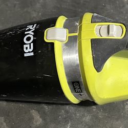 Ryobi P713 ONE+ 18-Volt Lithium Ion Cordless Hand Vacuum