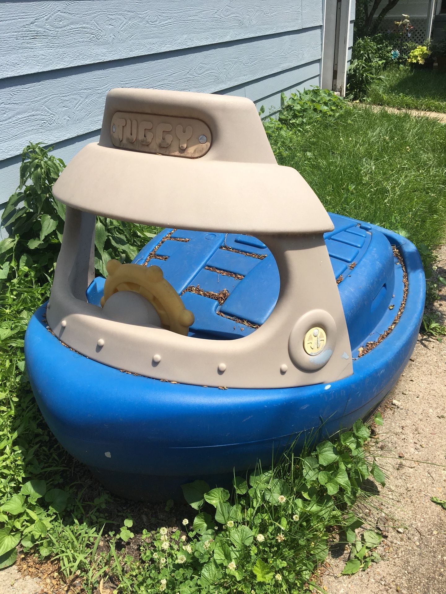 Tuggy the tug boat sandbox for Sale in Lincolnwood, IL OfferUp