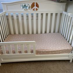 Delta Children Emery 4 In 1 Convertible Bed