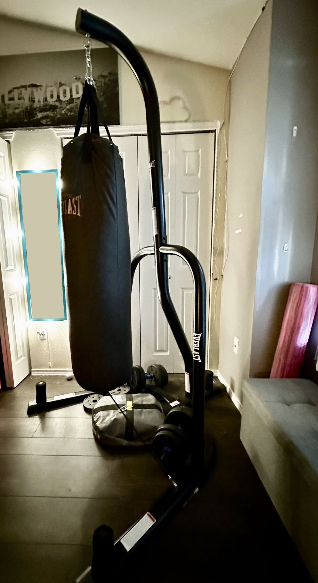 Everlast Heavy Punching Bag Full Stand With Bag