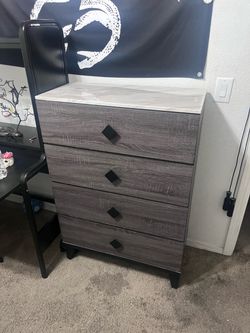 4-Drawer Dresser with Marble-Top