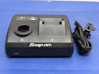 Snap-on Tools  14.4 V and 18 V Dual Bay Charger