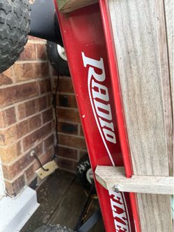 Used Radio Flying Wagon
