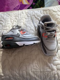 Baby girls shoe size 7